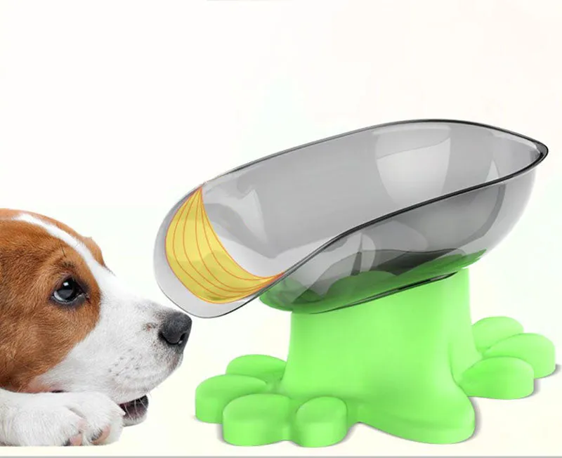 Pet feeder for large dogs