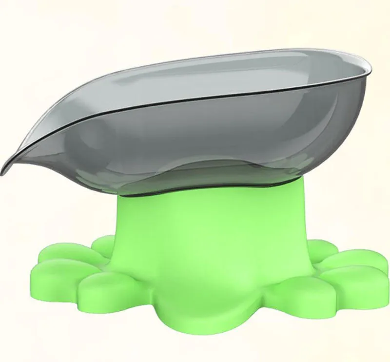 Pet feeder for large dogs