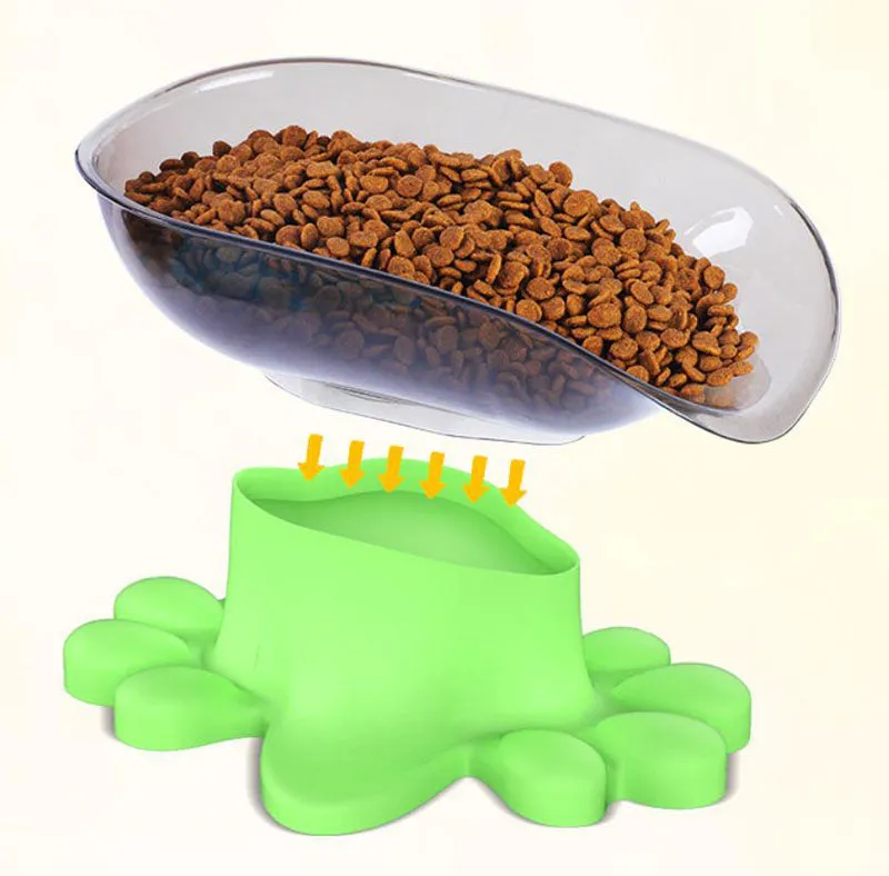 Pet feeder for large dogs